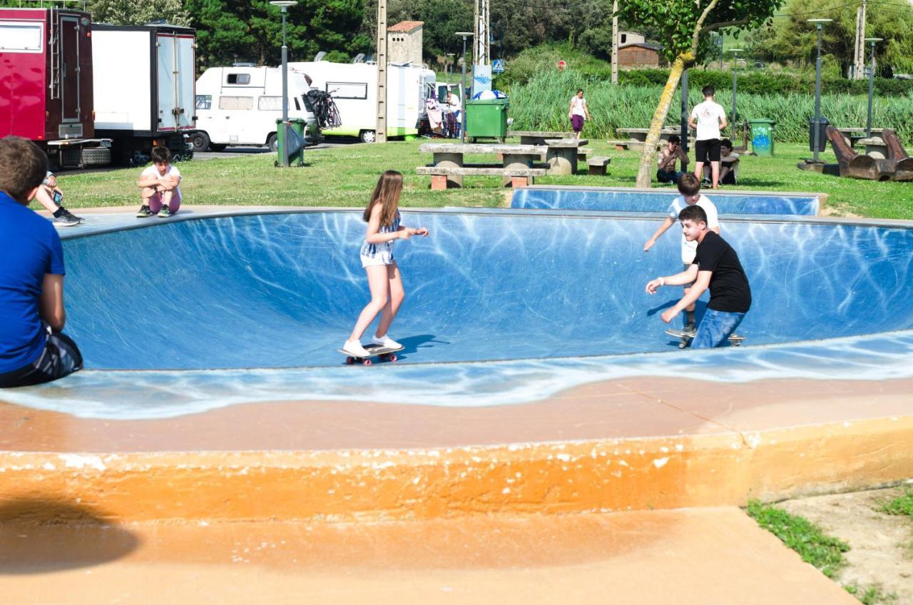 Camping Playa De Ajo Bagian luar foto