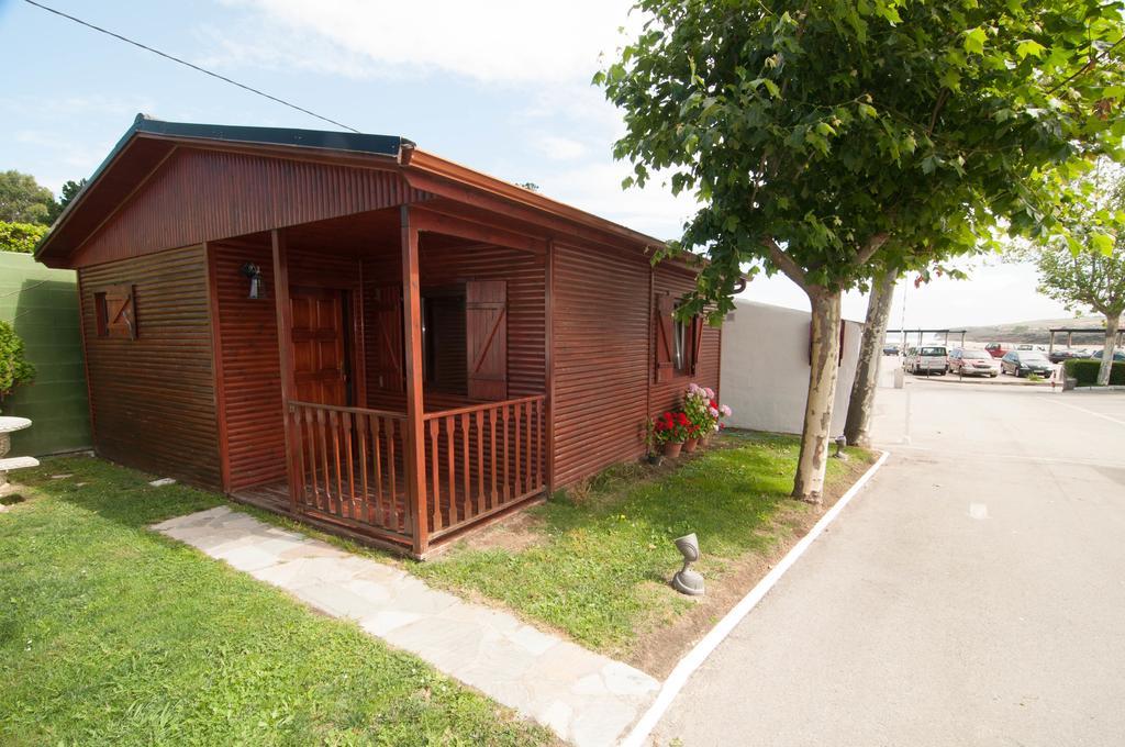 Camping Playa De Ajo Bagian luar foto